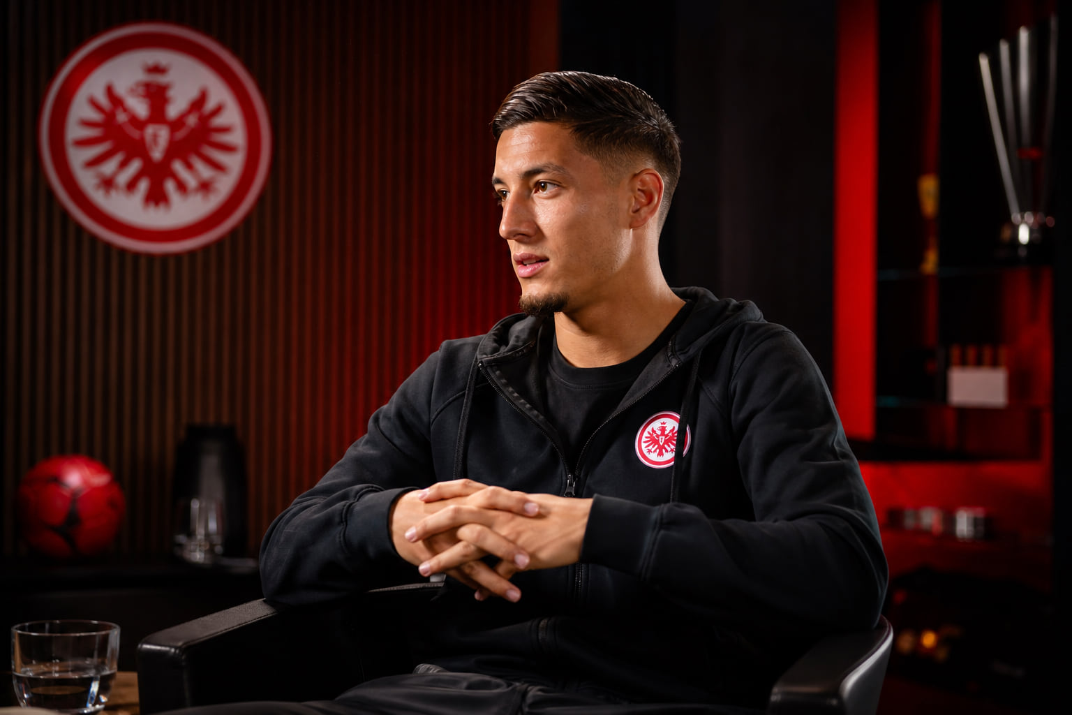 Eintracht-Stürmer Younes Ebnoutalib im Interview: "Frankfurt bedeutet mir alles"